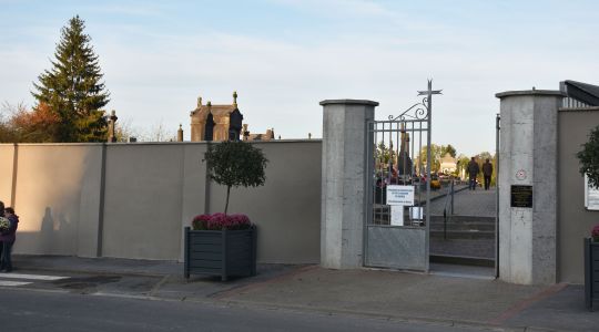 cimetiere fermé le matin