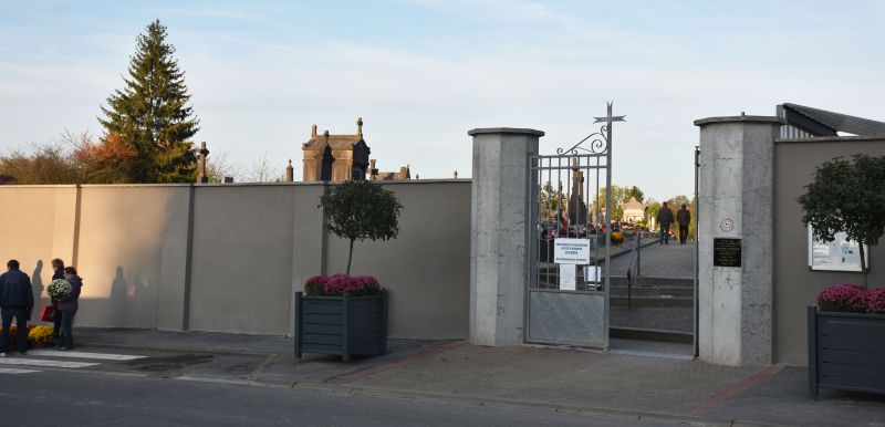 cimetiere fermé le matin